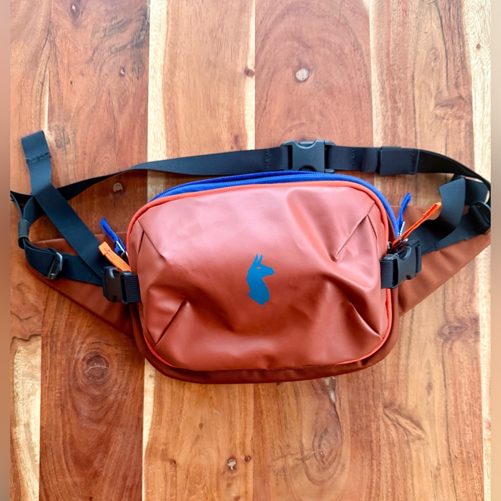 Cotopaxi Alpha 3L Hip Pack.